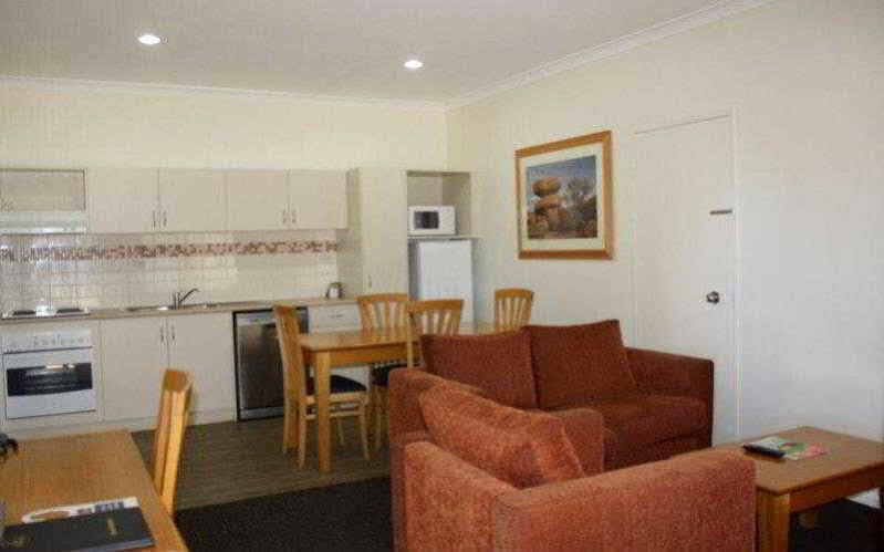 Karratha Central Apartments Eksteriør billede